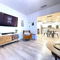 Alhambra · Remodeled 2BR · Fenced Yard · Walk to Midtown