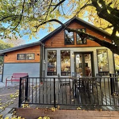 Newcastle · Japandi Loft Home · Radiant Heat · Walk to Downtown