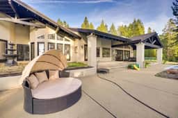 Applemont · 5300 sqft Mansion, Pool, Hot Tub, Game Room, 6 Acres
