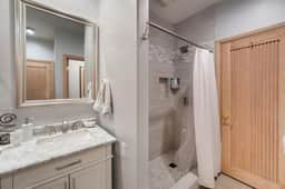 Applemont · 5300 sqft Mansion, Pool, Hot Tub, Game Room, 6 Acres