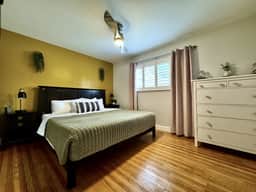 Riverview · Hot Tub · Huge Fenced Yard · EV Charger · Near DT Sac