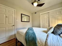 Riverview · Hot Tub · Huge Fenced Yard · EV Charger · Near DT Sac