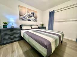 USt7 · Remodeled 3BR Apt · Downtown Sac · Walk Everywhere