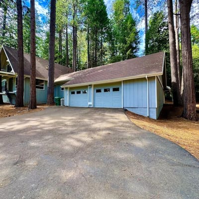 Treetop Cabin · Game Room & Fire Pit · Pollock Pines