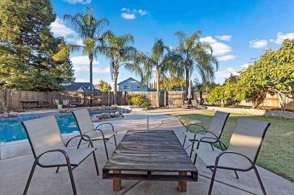 Chipmunk · 5BR · Pool · Hot Tub · RV Parking · Citrus Heights