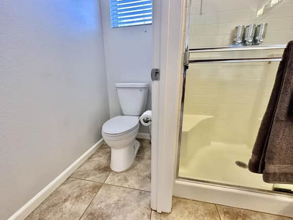 Dragon · 3BR · Garage Parking · 10 Min to SMF & Downtown