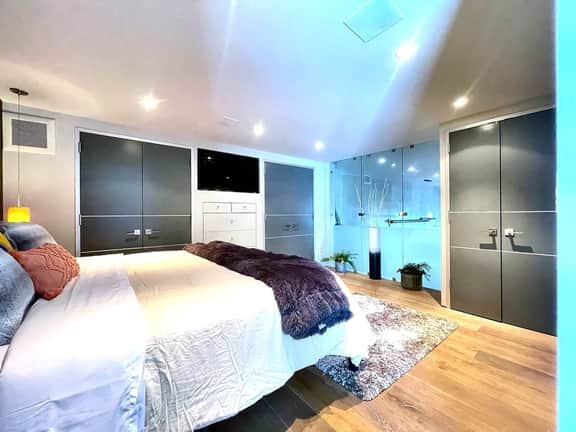 Lombard · Cow Hollow Loft Condo · Walk Score 98 · San Francisco