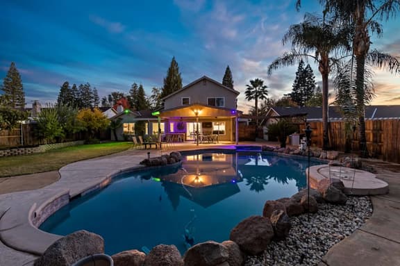 Chipmunk · 5BR · Pool · Hot Tub · RV Parking · Citrus Heights