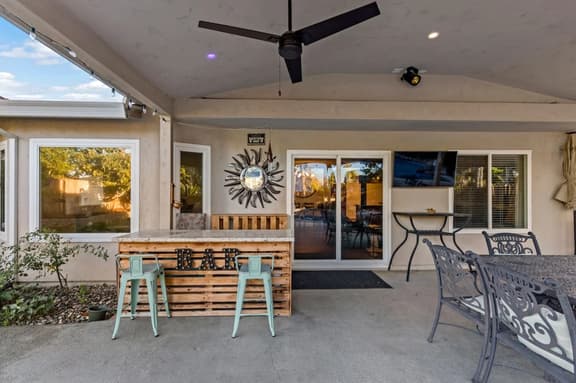 Chipmunk · 5BR · Pool · Hot Tub · RV Parking · Citrus Heights