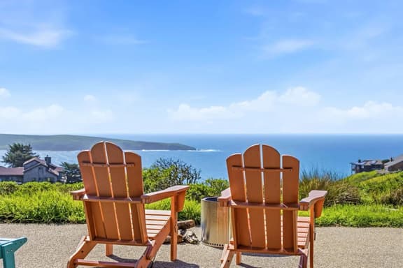 Dillon · Ocean Views · Hot Tub · 3,000 sqft · Dillon Beach