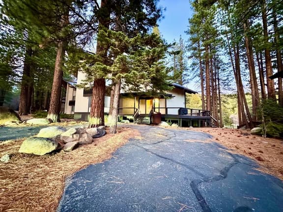 First Fairway Condo · Walk to Golf & Lake