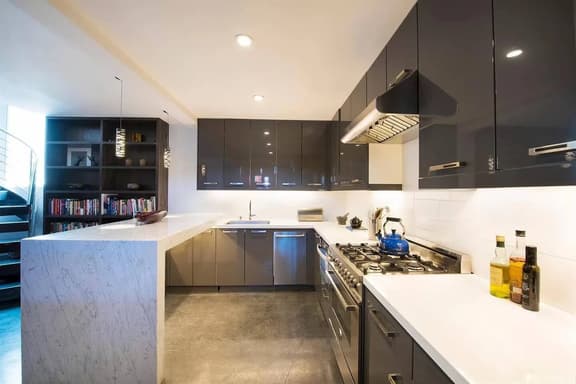 Lombard · Cow Hollow Loft Condo · Walk Score 98 · San Francisco