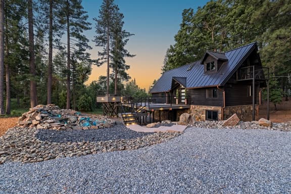 Wildflower · Custom Mountain Home · Hot Tub · 2.5 Acres · EV Charger